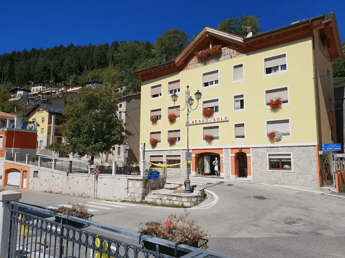 Albergo Al Sole - Hotel e ristorante a Lusiana Conco, Altopiano di Asiago